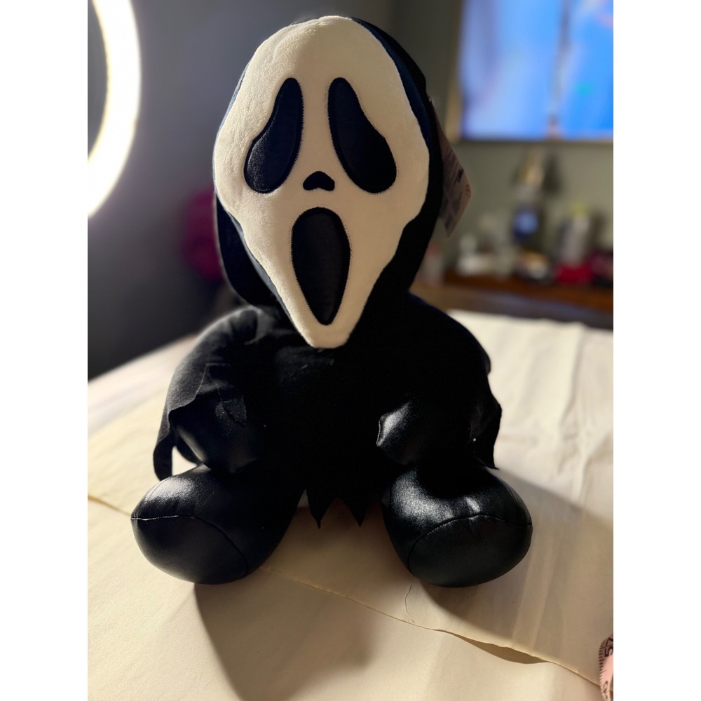Kidrobot Ghost Face Phunny Plush vibrating Scream Movie Collectible 8 Inch Black - Picture 4 of 4
